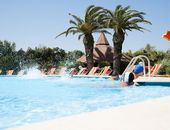 Camping Village mit Swimmingpool in Tarquinia