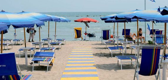 Ausgestatteter Strand