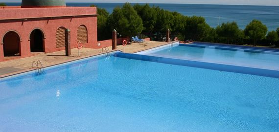 Camping mit Pool in der Nähe von Tarragona, Spanien