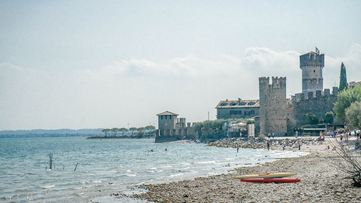 Le Migliori Spiagge Del Lago Di Garda Tintarella E Relax