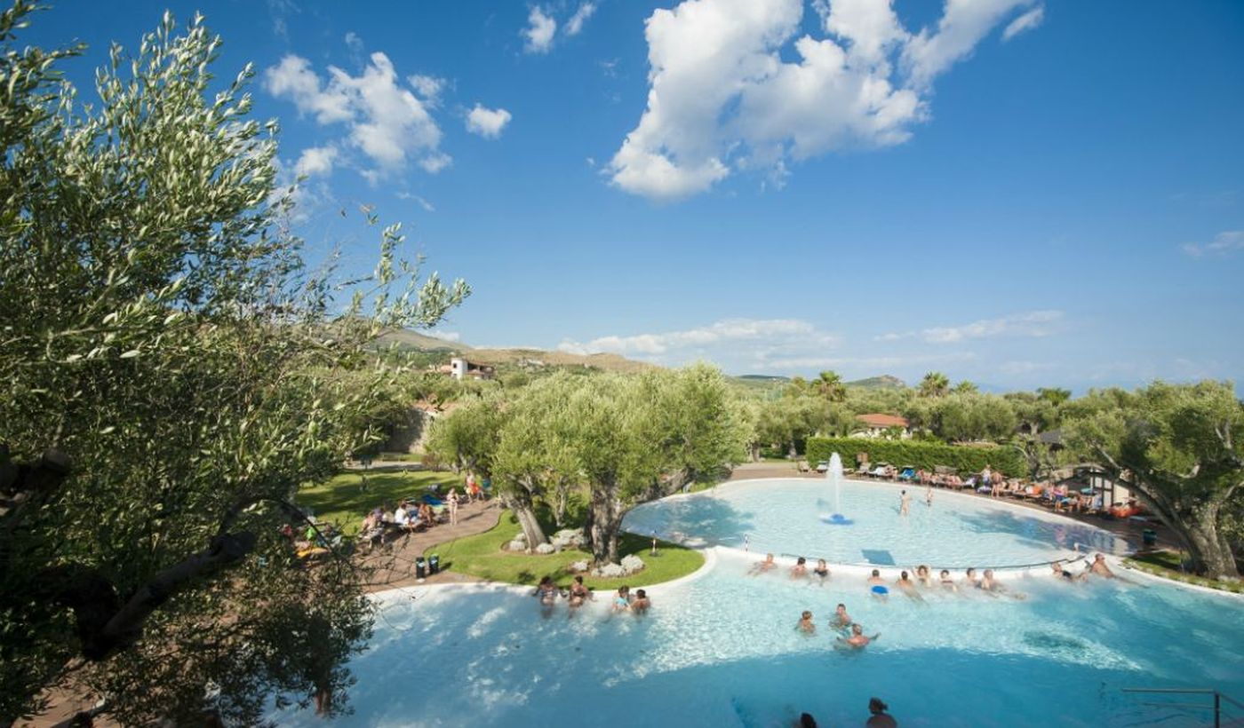 Piscina con idromassaggio
