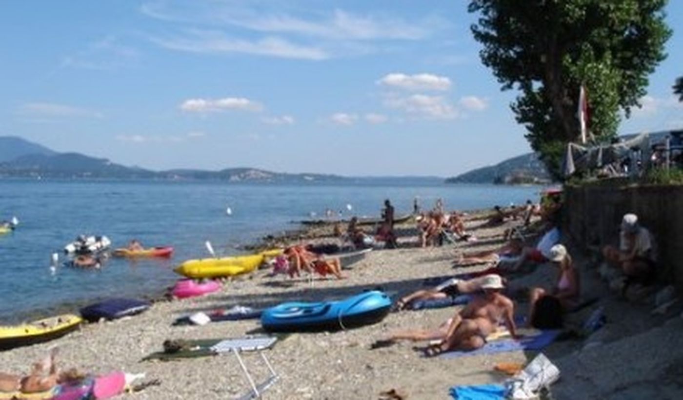 Der Strand am Lago Maggiore