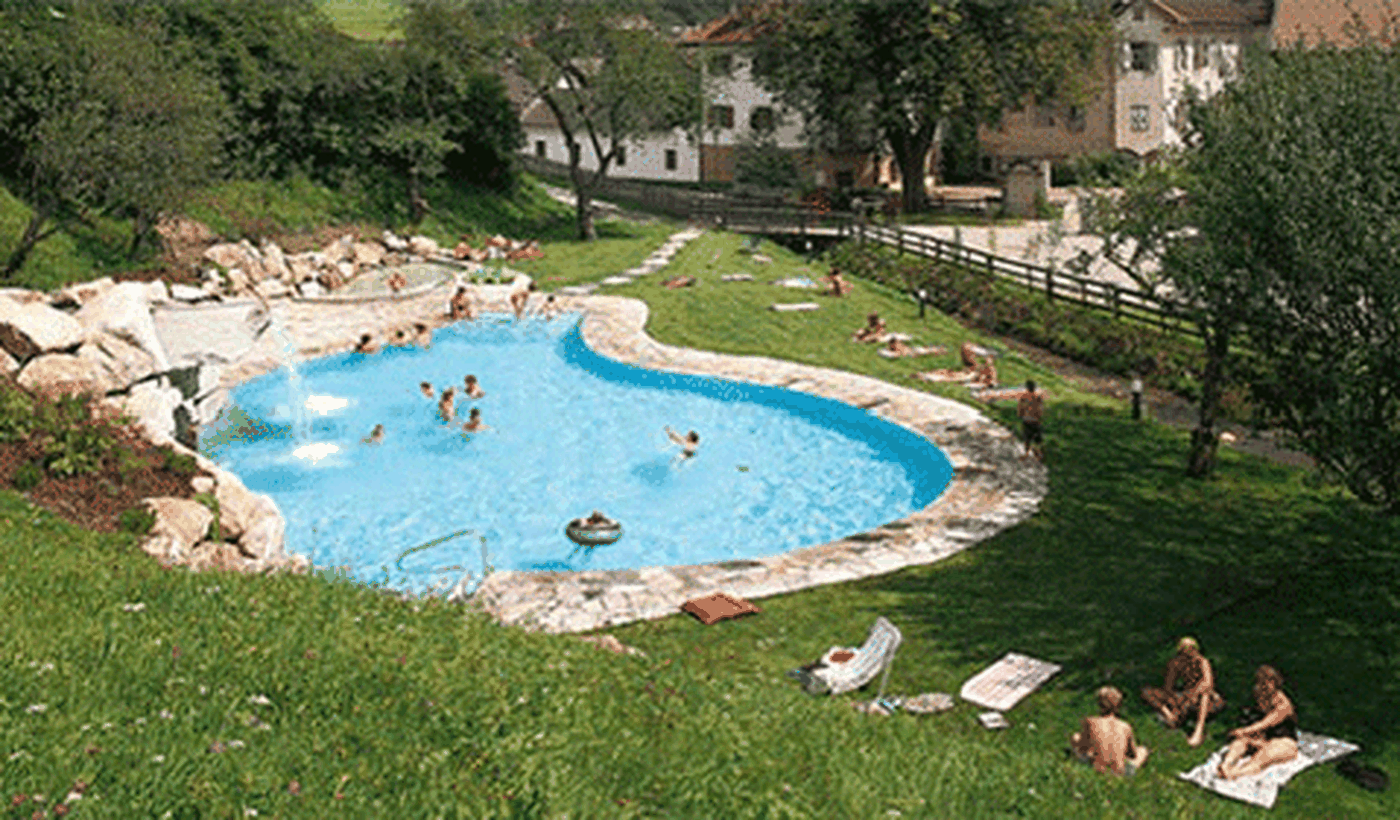Campeggio con piscina in Trentino