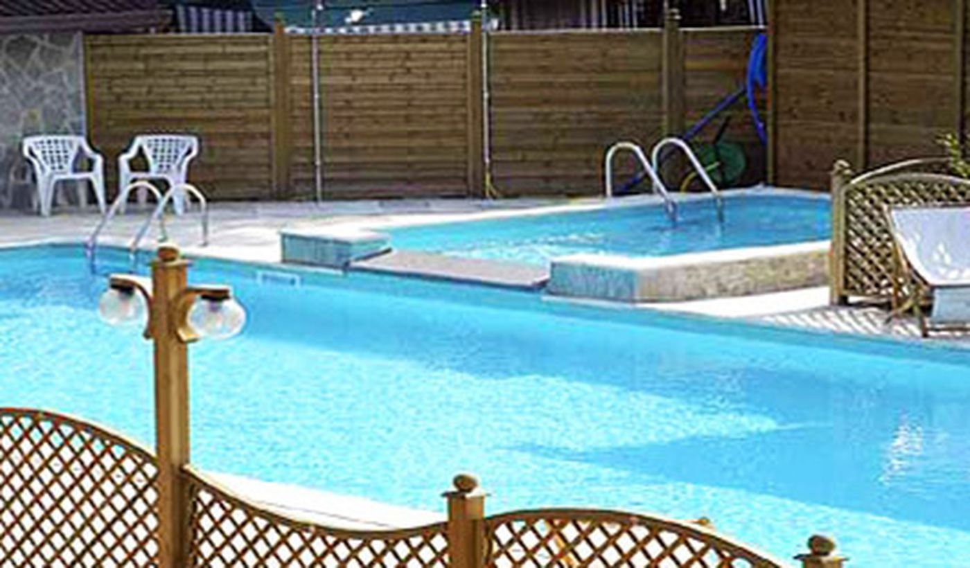 Campeggio con piscina in Piemonte