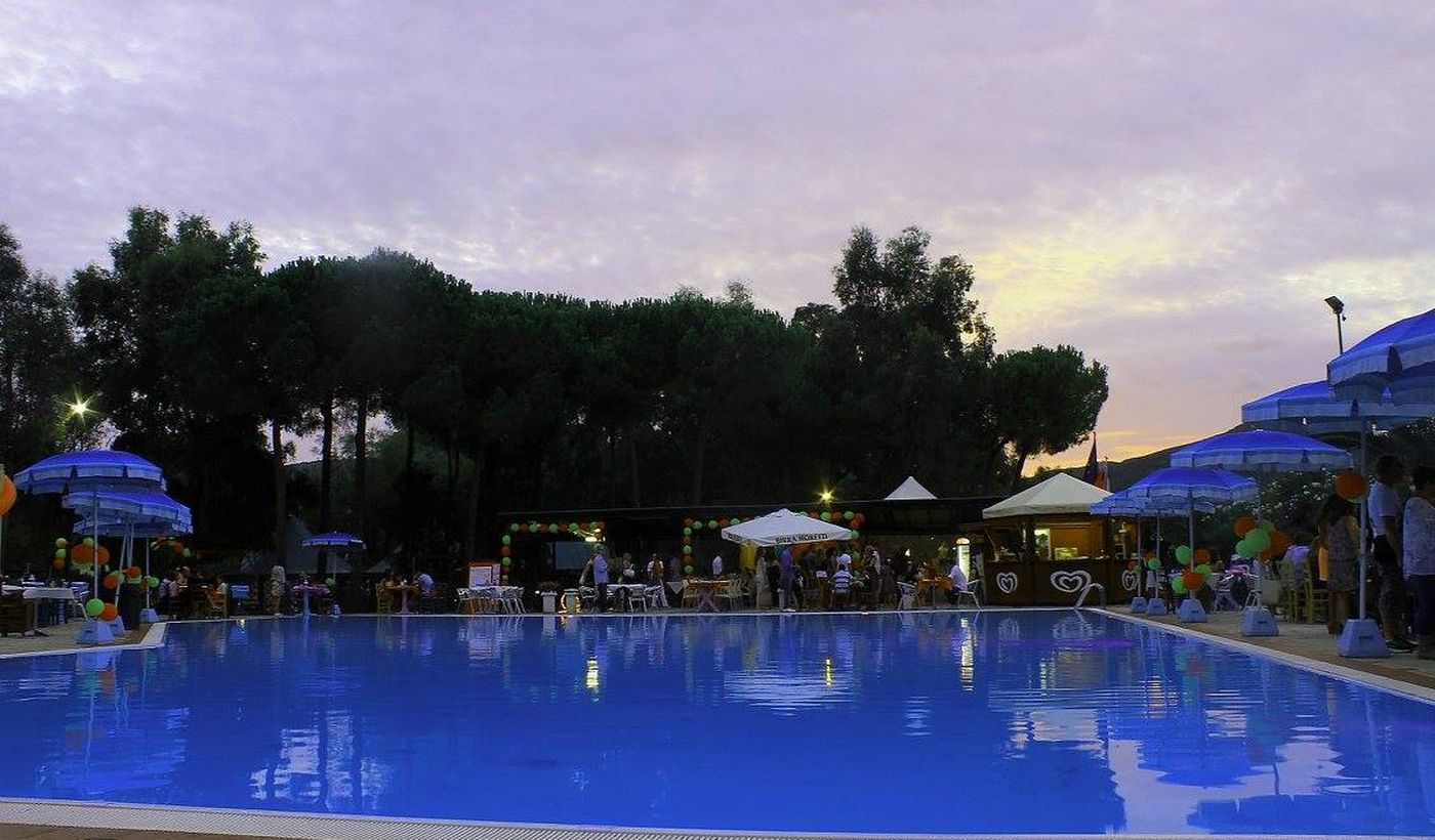 Camping with pool in Capoliveri, Tuscany