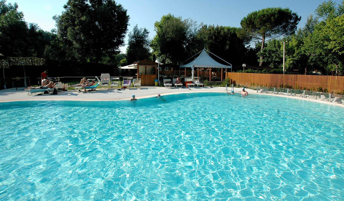 Camping Village mit Pool in Tirrenia, Pisa