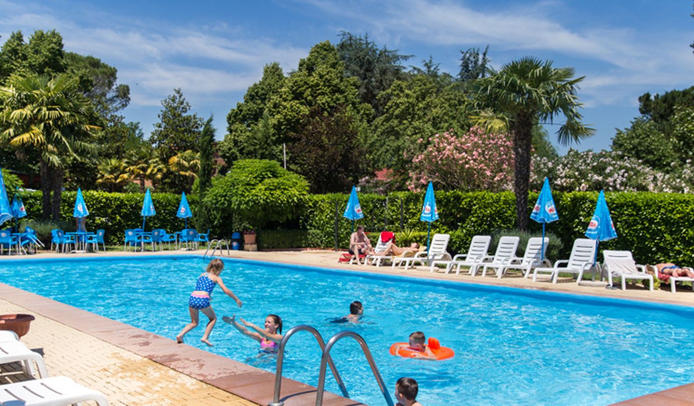 Camping with swimming pool in Rome, Lazio