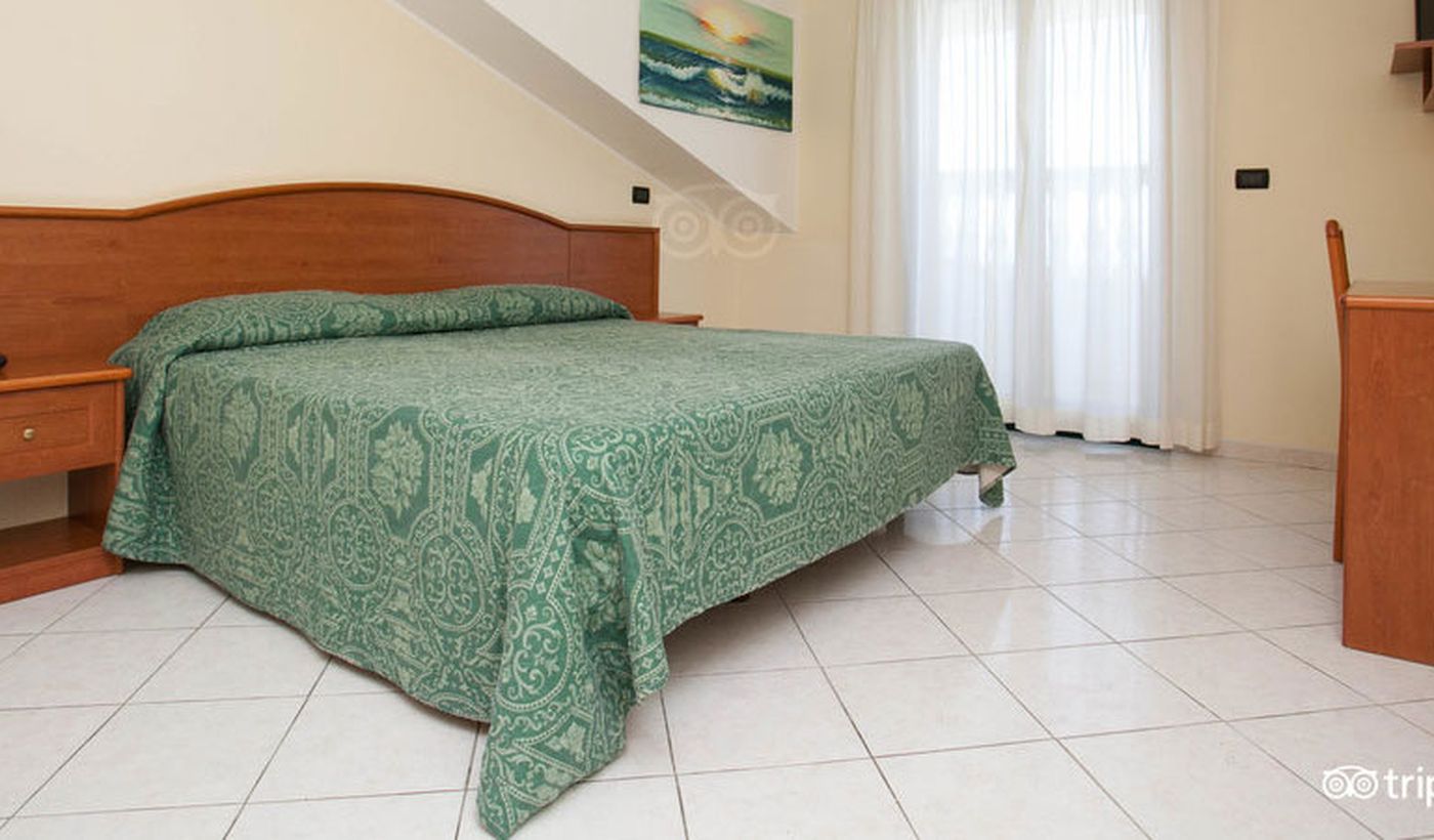 Rooms with views of the Gargano Sea
