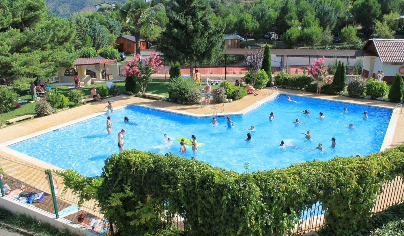 Camping Village con piscina en España