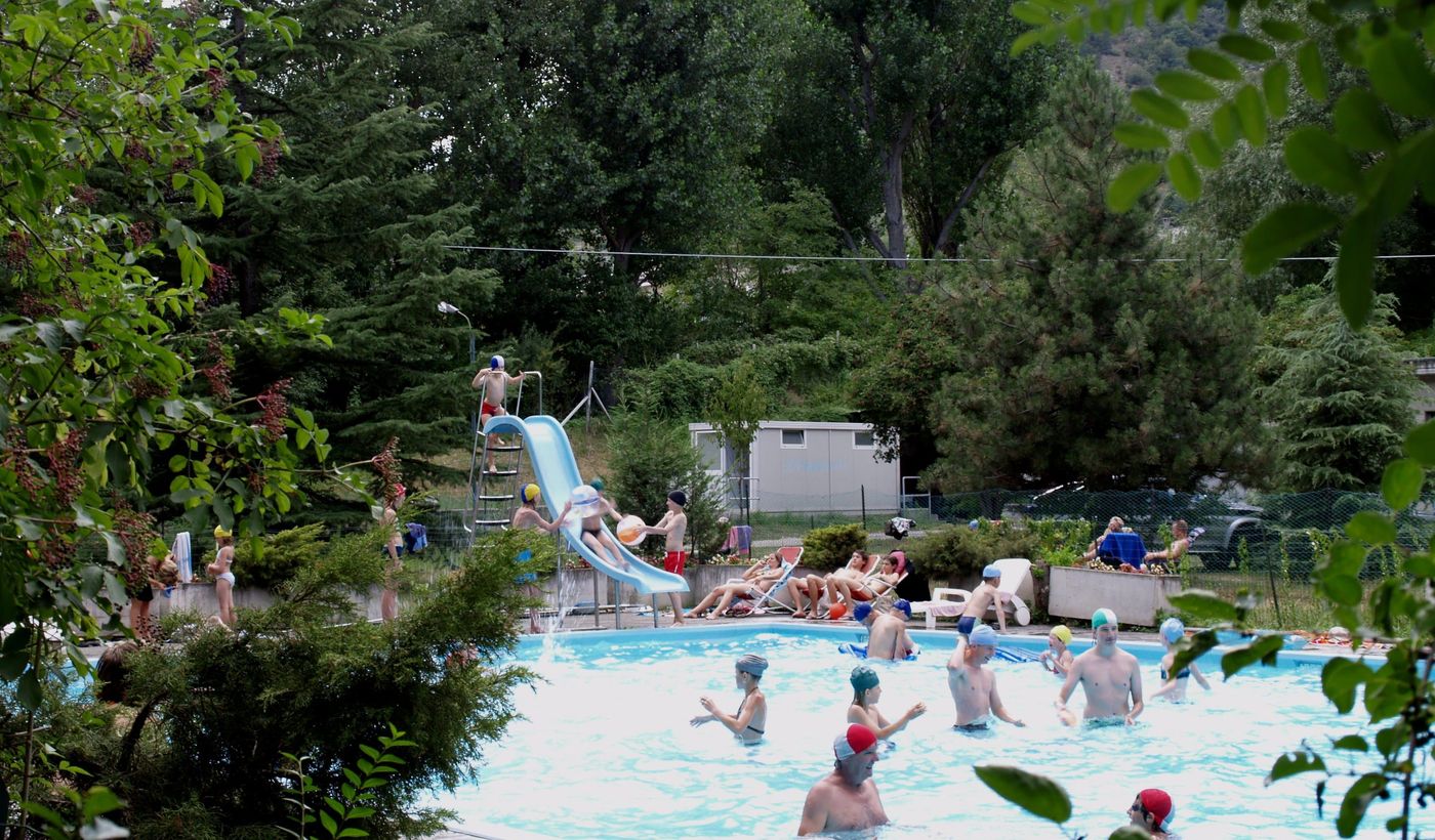 Camping with Pool in Sarre, Valle d'Aosta
