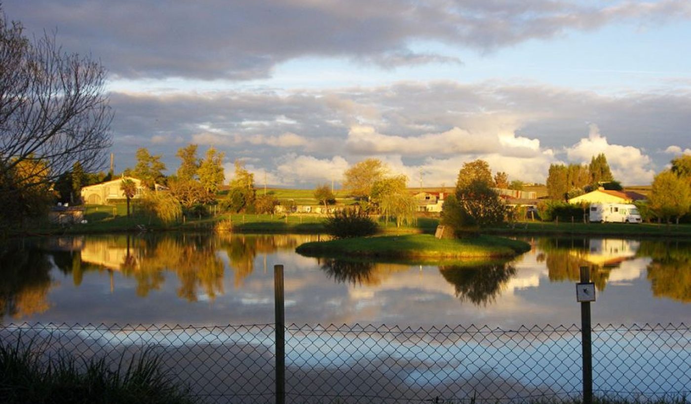Le Camping De La Baie De Chandorat