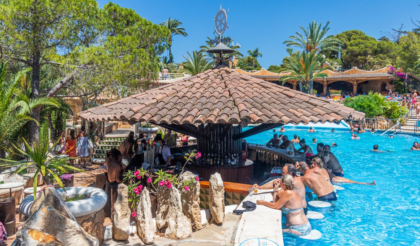 Playa Barà pool fun