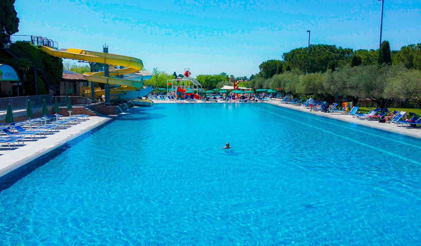 La Quercia, Lago di Garda, Piscina