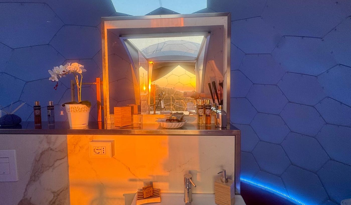 Palmaria Sky Bubble Room