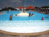 Camping Village mit Pool, in der Region Latium