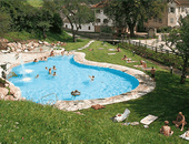 Campingplatz mit Schwimmbad im Trentino