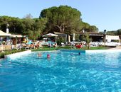 Camping mit Pool in Sardinien