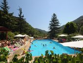 Feriendorf mit Pool in Ligurien