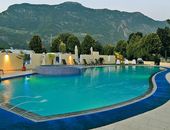 Schlosshof Südtirol Resort - Camping & Hotel