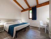 Green Village, Camerota
