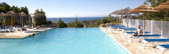 Camping Village con Piscina in Corsica