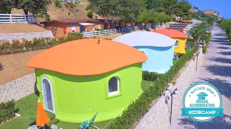 Die 10 beste Campingplätze und Feriendörfer der Kategorie "Unusual Accommodations 2019": der Centro Vacanze Riva Verde von Altidona ist der Gewinner.