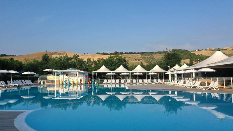 Pineto Beach Village: włoska doskonałość na wakacje ze zwierzętami na kempingu/wsi