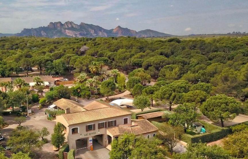Camping Leï Suves: la base ideale per scoprire Roquebrune-sur-Argens